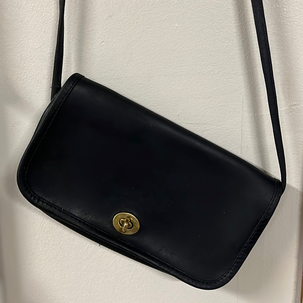 Small Vintage Coach Purse — for repair